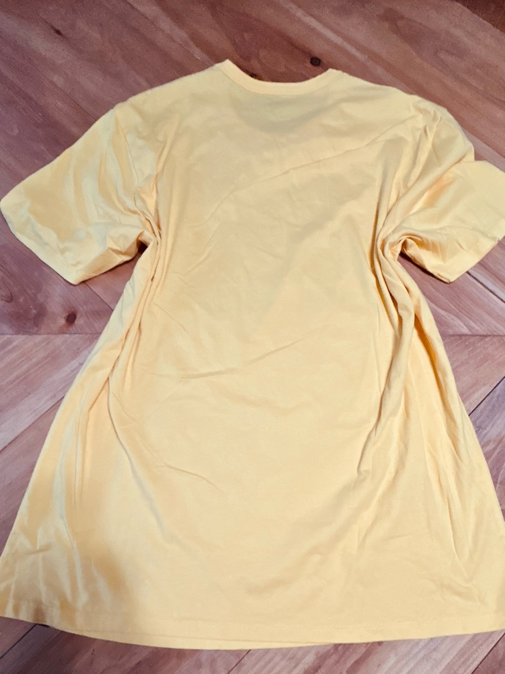 47 NASCAR Graphic Tee in Light Yellow with black Print - Picture 5 of 6